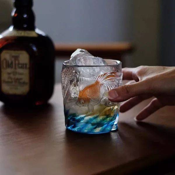 江户切子，走进如钻石般绚丽的琉璃光影