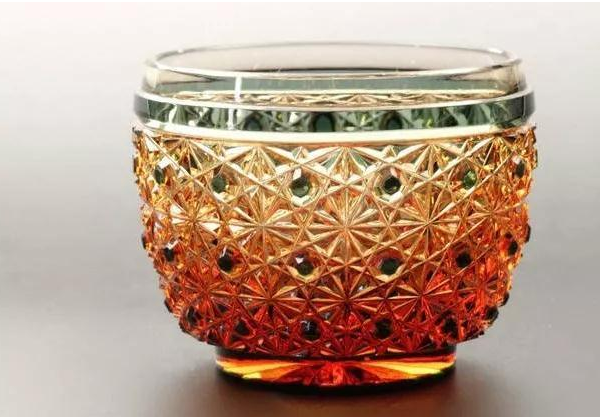 江户切子，走进如钻石般绚丽的琉璃光影