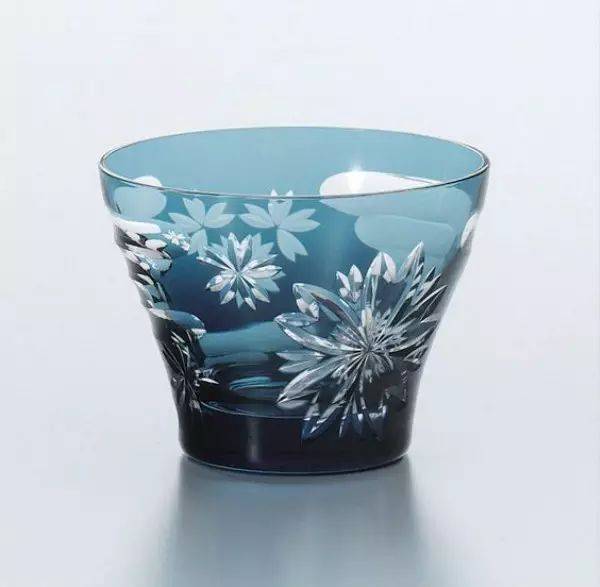 江户切子，走进如钻石般绚丽的琉璃光影