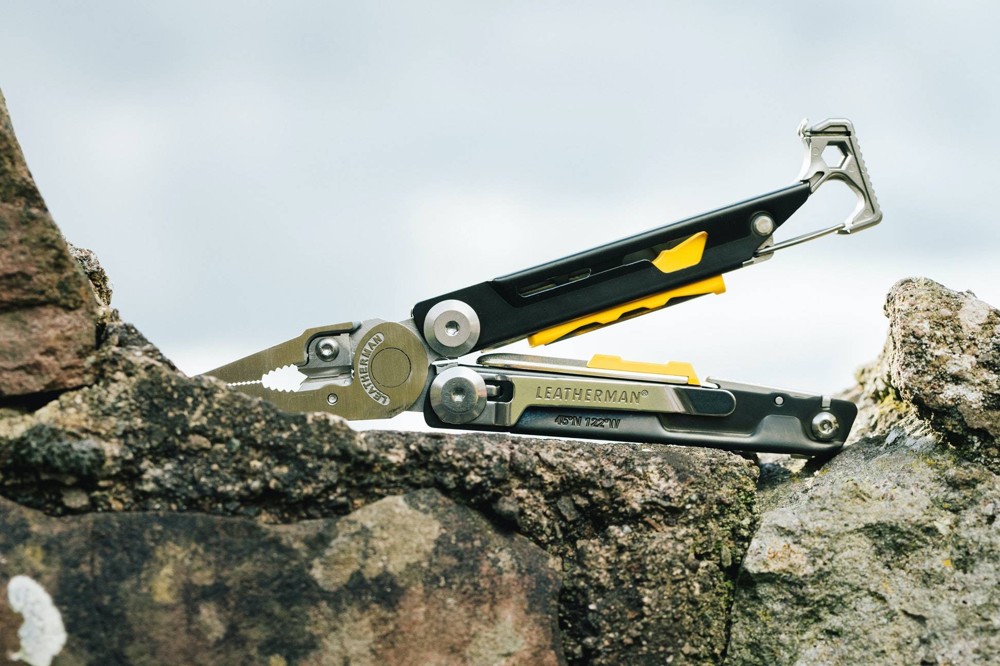Leatherman Signal Multitool | Review - Outdoors Magic