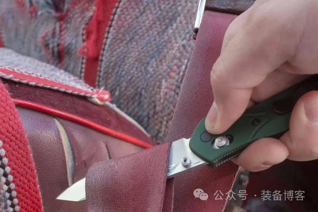 已故设计师奥斯本的经典之作:benchmade-940 已故设计师奥斯本的经典之作:benchmade-940