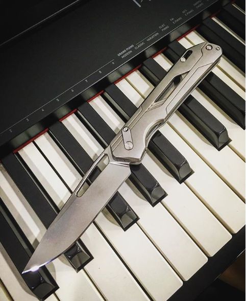 Snecx - 折刀中的变形金刚