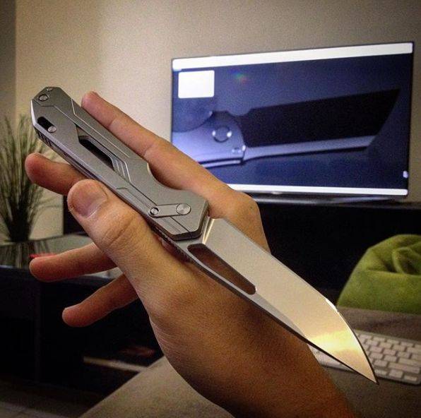 Snecx - 折刀中的变形金刚