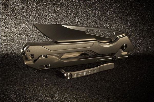 Snecx - 折刀中的变形金刚