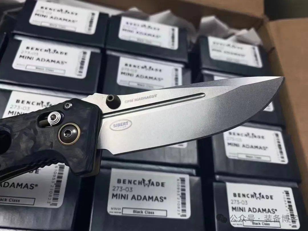 蝴蝶最新款Adamas系列273-03:高配小坦克,谁有谁快乐 蝴蝶最新款Adamas系列273-03:高配小坦克,谁有谁快乐