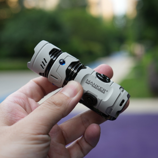 漫客时光卷轴三代EDC手电 Mankerlight Timeback III 钛合金原色