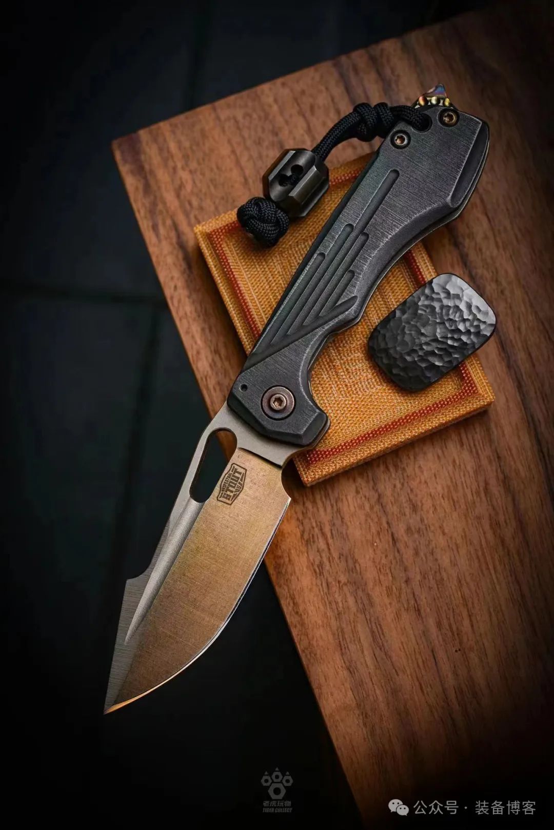 Krein Knives 狗头忘忧石：一款没什么用但很好看的小玩意