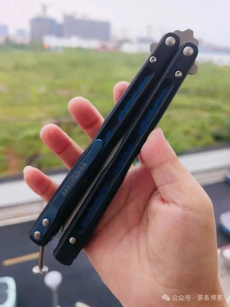 Benchmade 51详细测评:经典蝴蝶刀,青出于蓝胜于蓝 - 装备博客 Benchmade 51详细测评:经典蝴蝶刀,青出于蓝胜于蓝 - 装备博客