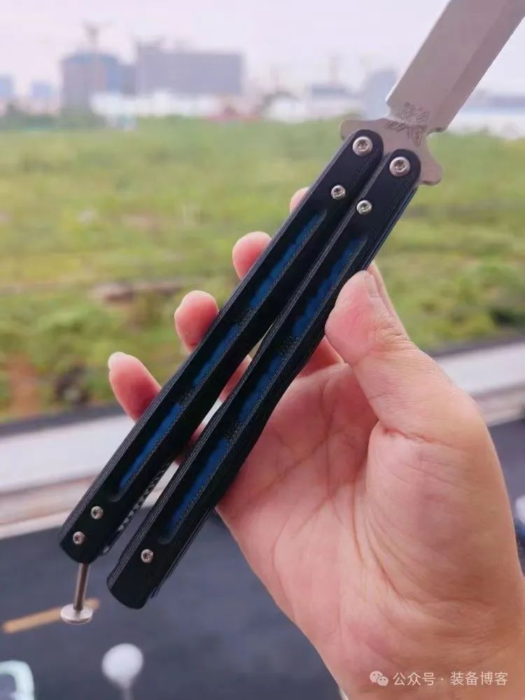 Benchmade 51详细测评:经典蝴蝶刀,青出于蓝胜于蓝 - 装备博客 Benchmade 51详细测评:经典蝴蝶刀,青出于蓝胜于蓝 - 装备博客