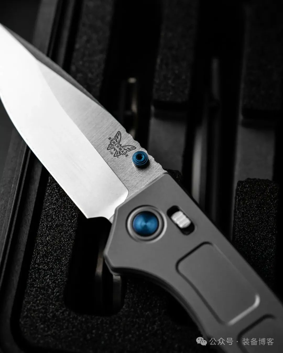 Benchmade 748 Narrows 蝴蝶品牌中最薄的钛合金手柄折刀，属于你的高端EDC工具 - 装备博客