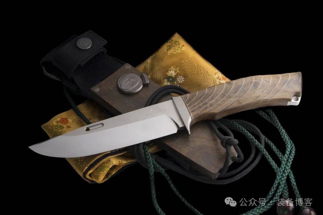 花田洋根:收藏家们必备的极致直刀 - 装备博客 花田洋根:收藏家们必备的极致直刀 - 装备博客