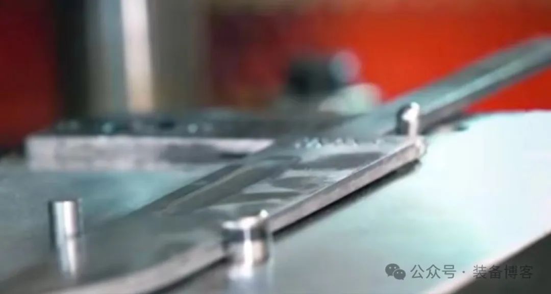 卡巴1217：传奇刀具的制作流程 - 装备博客