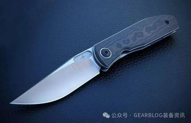 Bull Knives 推出 Mini Xyro 定制版量产刀