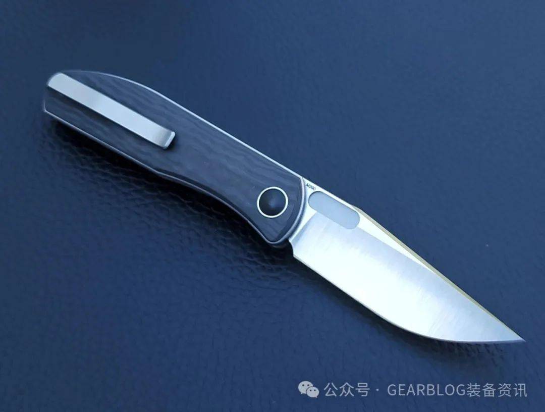 Bull Knives 推出 Mini Xyro 定制版量产刀