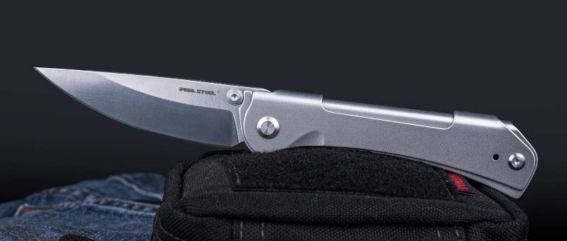 Poltergeist Works 为 Real Steel 带来新款蜂鸟设计