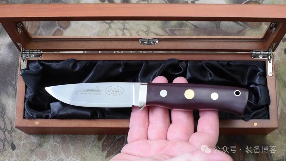 FallKniven : F1礼品收藏兼顾实用的直刀经典
