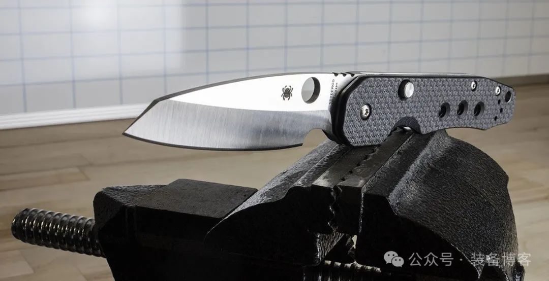 Spyderco Smock 体验来自蜘蛛公司的前置背鳍快开 - 装备博客 Spyderco Smock 体验来自蜘蛛公司的前置背鳍快开 - 装备博客