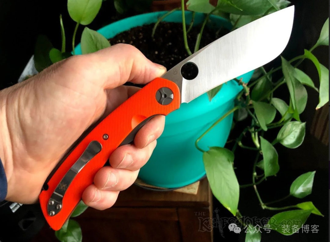 Spyderco 破坏之王:体验不一样的折刀设计风格 - 装备博客 Spyderco 破坏之王:体验不一样的折刀设计风格 - 装备博客