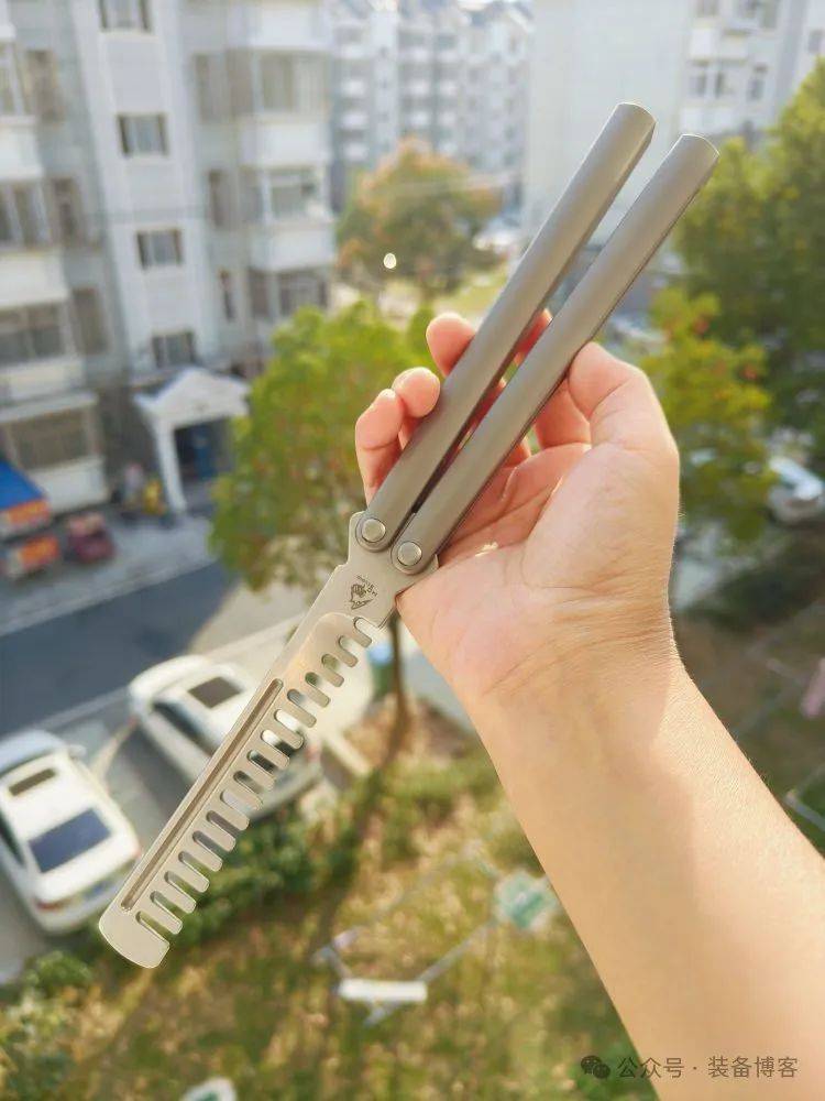 蝴蝶刀爱好者必选的品牌之一:Maxace Knives - 装备博客 蝴蝶刀爱好者必选的品牌之一:Maxace Knives - 装备博客