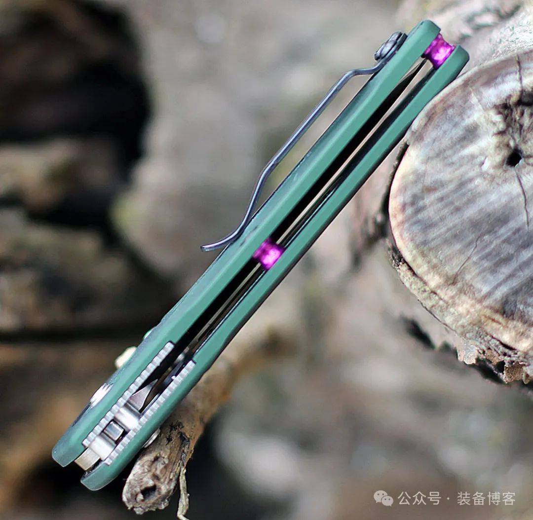 Benchmade 爱好者必备的型号之一:迷你奥斯本 Benchmade 爱好者必备的型号之一:迷你奥斯本