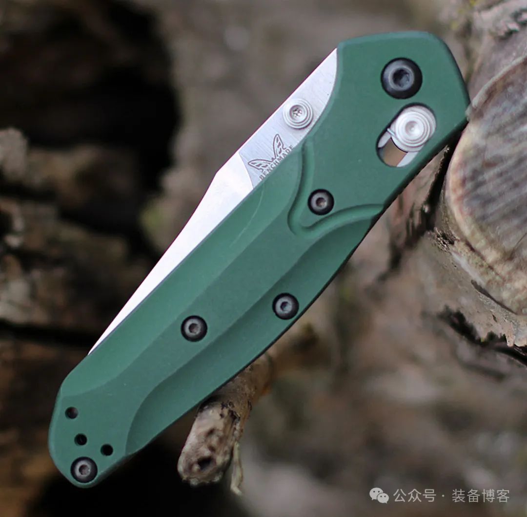 Benchmade 爱好者必备的型号之一:迷你奥斯本 Benchmade 爱好者必备的型号之一:迷你奥斯本