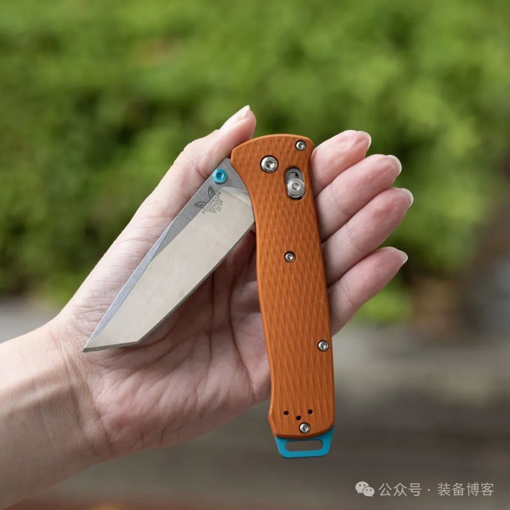 蝴蝶2023年限量版橙色 Bailout，EDC刀具也可以很战术 - 装备博客