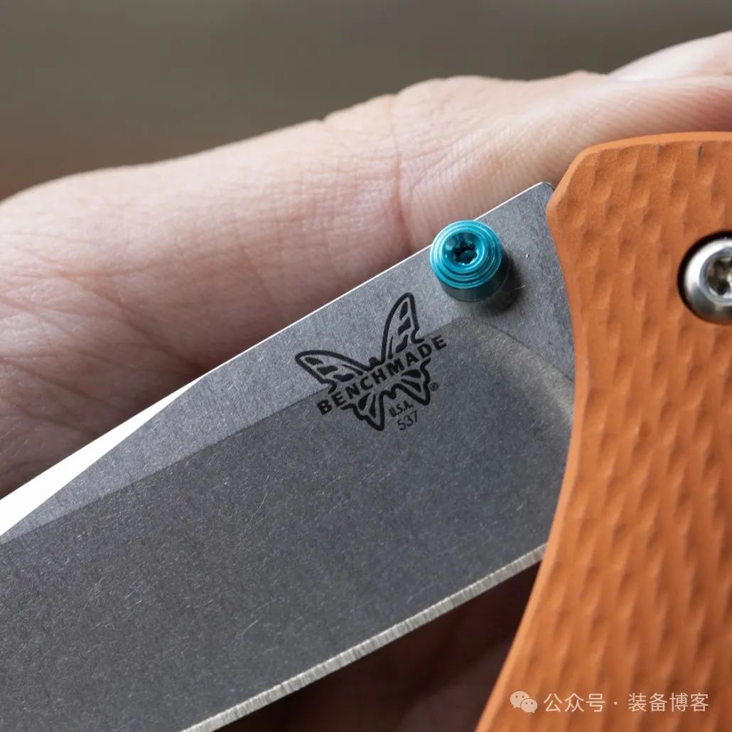 蝴蝶2023年限量版橙色 Bailout，EDC刀具也可以很战术 - 装备博客