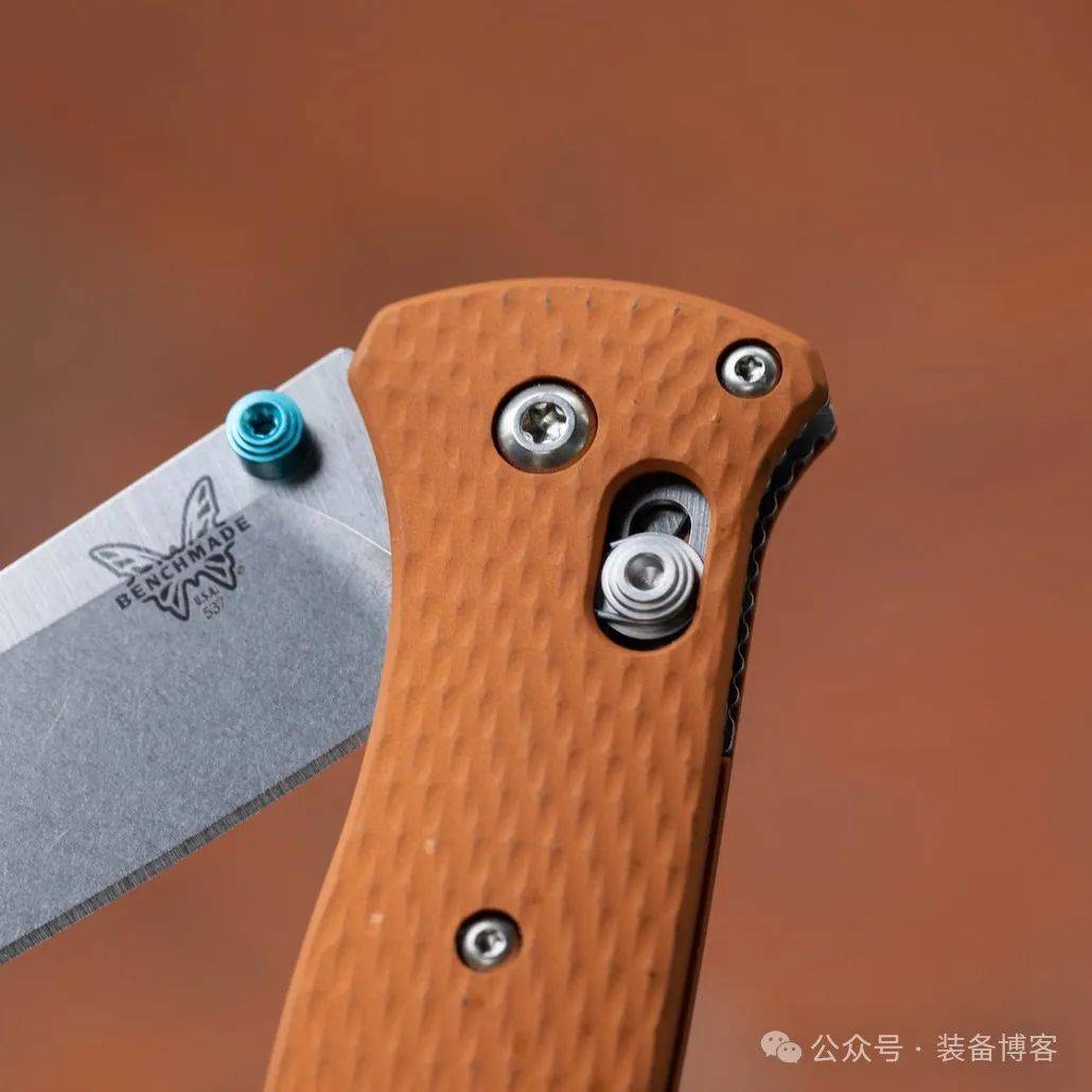 蝴蝶2023年限量版橙色 Bailout,EDC刀具也可以很战术 - 装备博客 蝴蝶2023年限量版橙色 Bailout,EDC刀具也可以很战术 - 装备博客