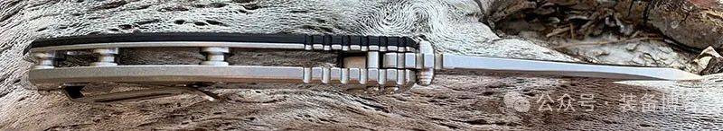 Hinderer XM18 使用分享: 火遍全球的硬汉折刀 - 装备博客 Hinderer XM18 使用分享: 火遍全球的硬汉折刀 - 装备博客