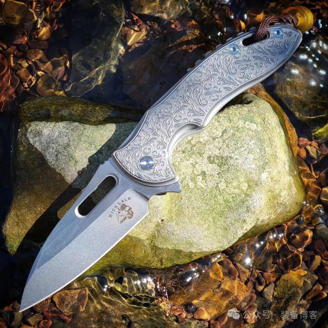 Mechforce 哨兵:M390钢的精美折刀 Mechforce 哨兵:M390钢的精美折刀