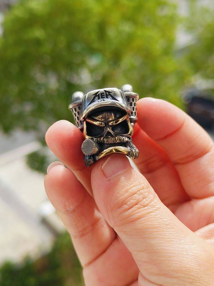 Cpprhd Metal Word 俄罗斯铜斑蛇卡车司机刀坠 3580