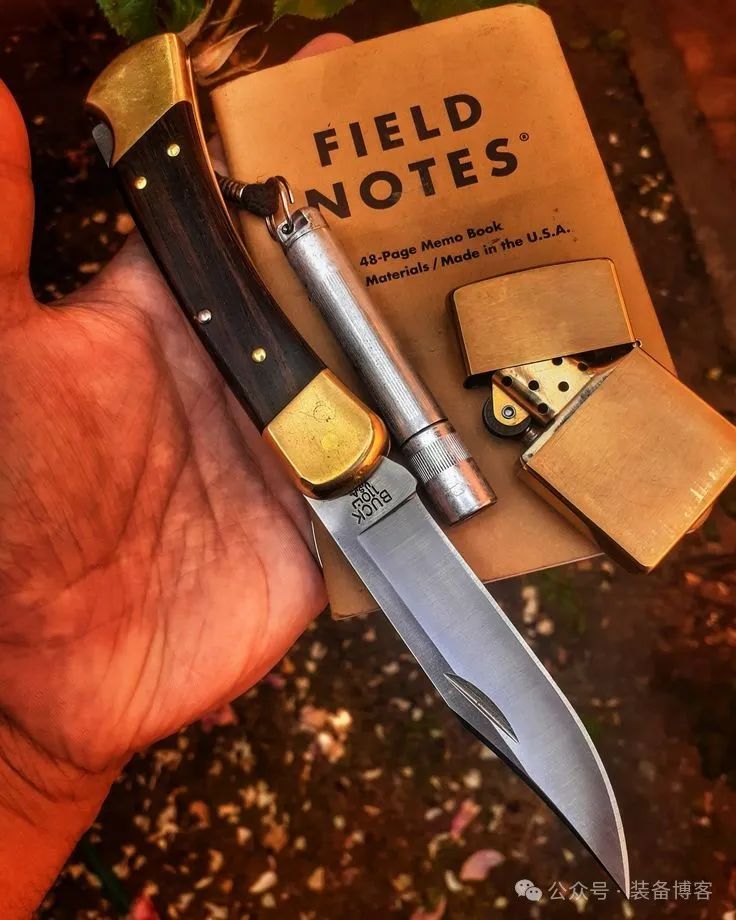 巴克110:20世纪最具代表性的20种刀具之一 - 装备博客 巴克110:20世纪最具代表性的20种刀具之一 - 装备博客