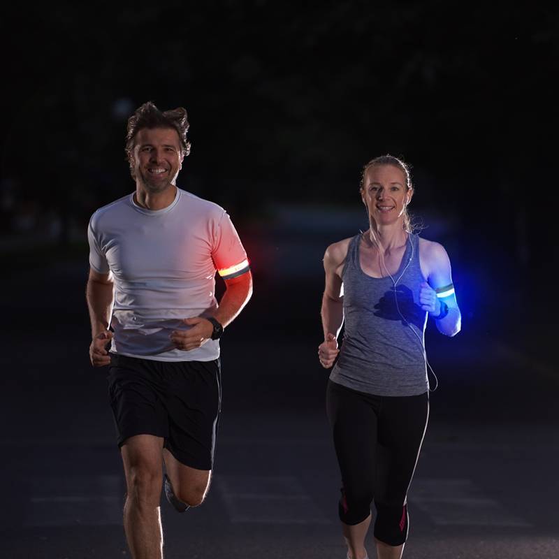 🤝NEXTORCH UT51多功能Type-C口直充红蓝闪夜跑反光带 138