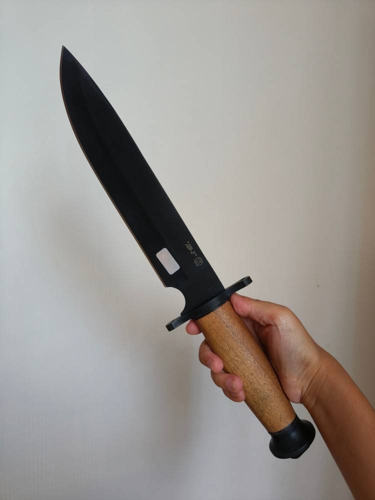 【寄售】Kizlyar Knives Z160钢 胡桃木柄 俄罗斯基兹利亚尔 1500