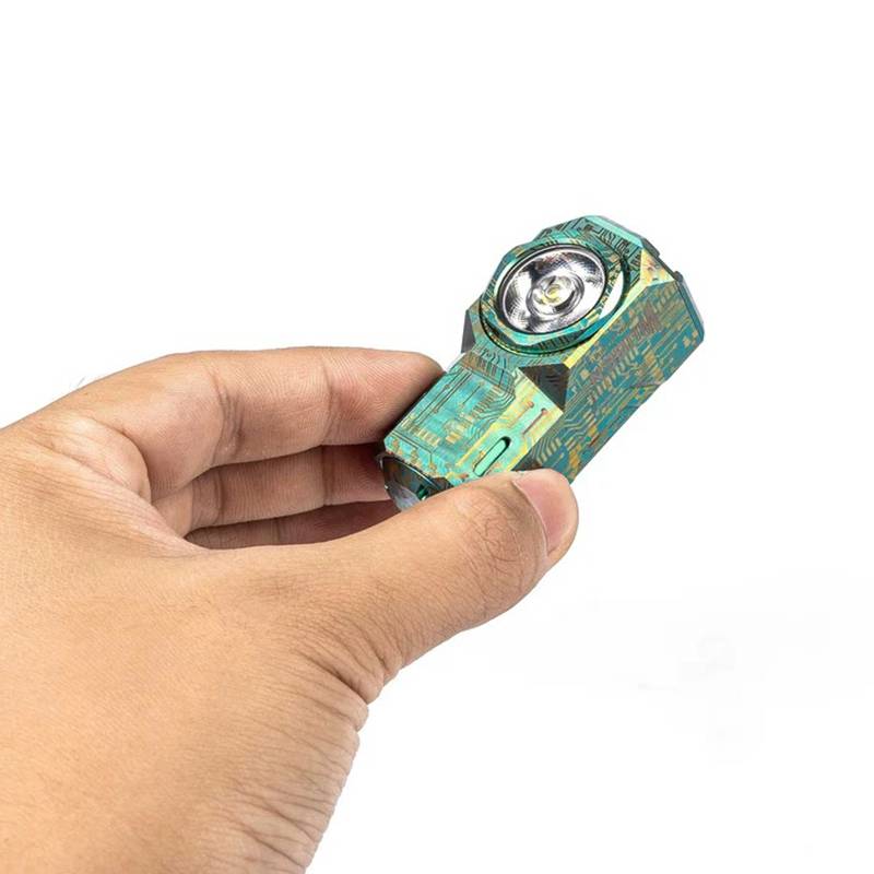 🤝WUBEN X0多功能便携磁吸强光小手电筒 钛绿 含电池 800流明 1188