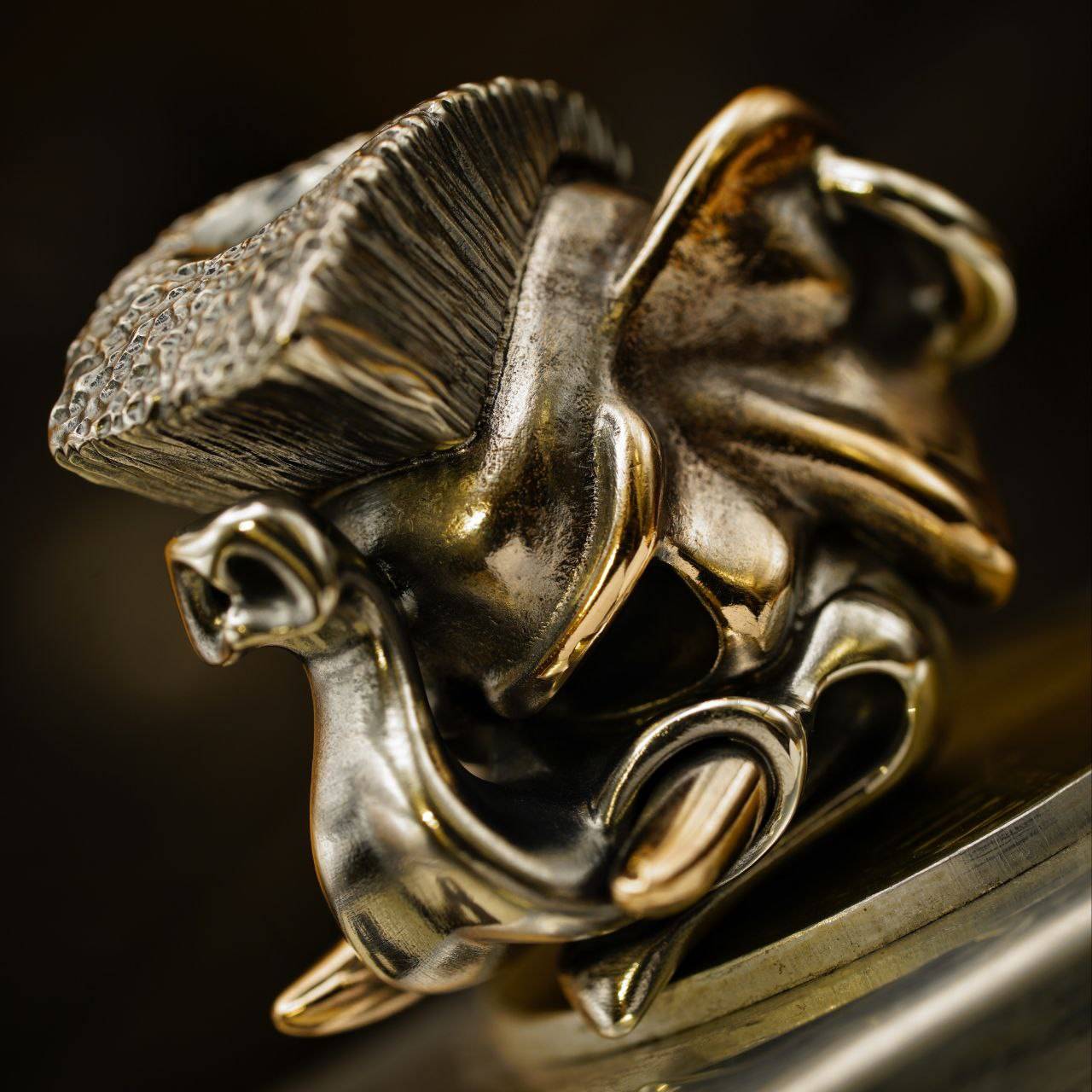 Cpprhd Metal Work Wild elephant Bead 俄罗斯铜斑蛇野象刀坠