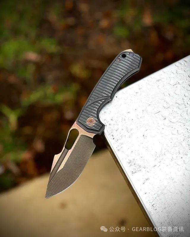 JB Stout 携手 knasept 推出 Orion 折叠刀:手工品质与量产性价比的完美结合 JB Stout 携手 knasept 推出 Orion 折叠刀:手工品质与量产性价比的完美结合