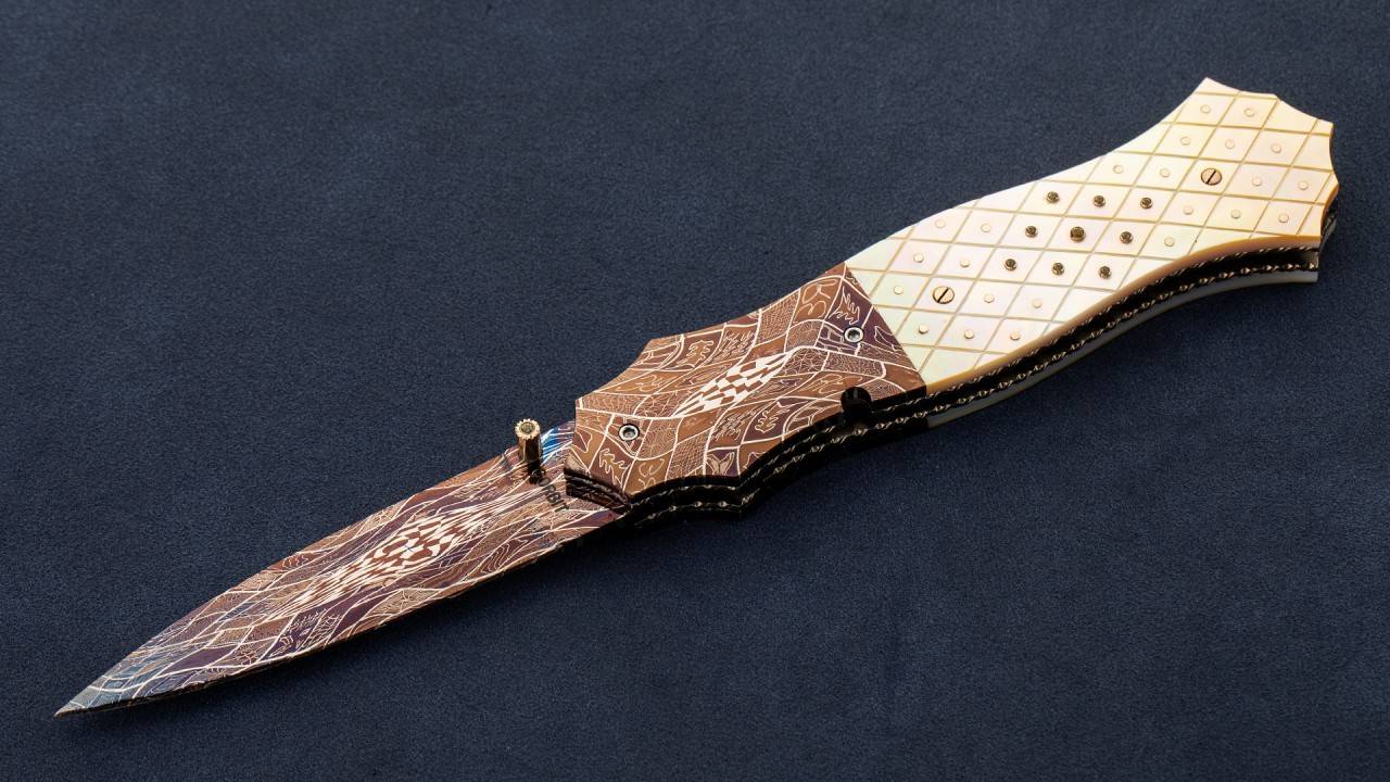美国刀匠协会 著名折刀名匠 杰瑞.科比特 魔幻棋盘 罗伯特马赛克大马士革钢 艺术刀剑