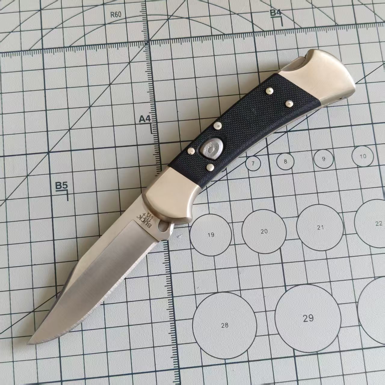 【售完】BUCK 0110BKSA-B S30V钢 BOS标 AUTO G-10柄 折叠猎人 1350