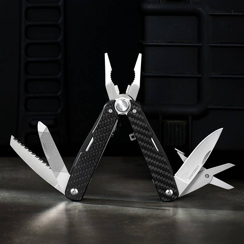 SWISS+TECH 瑞士科技 玄龟 多功能钳子碳纤维 含尼龙套