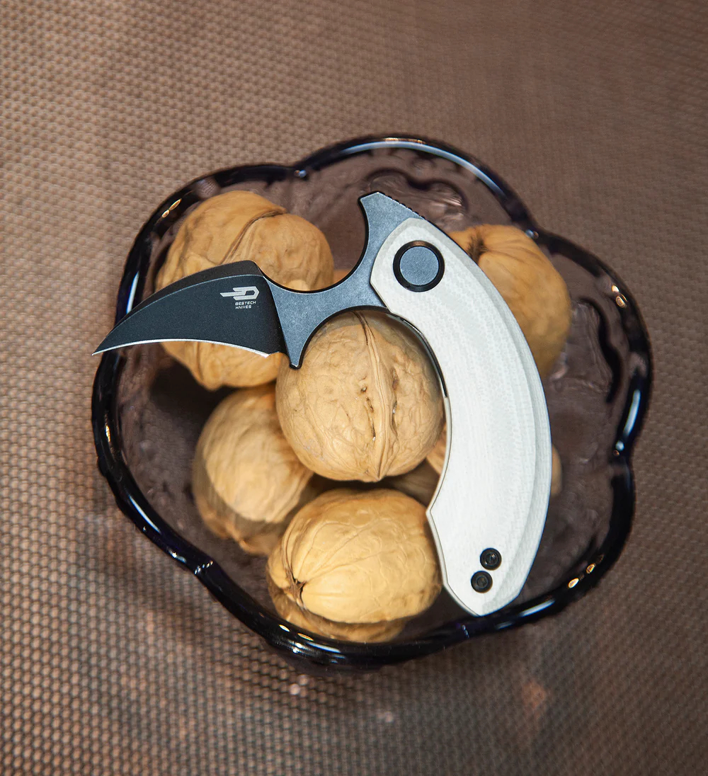 BESTECH STRELIT 14C28N钢 G10手柄 BG52D 白色 480