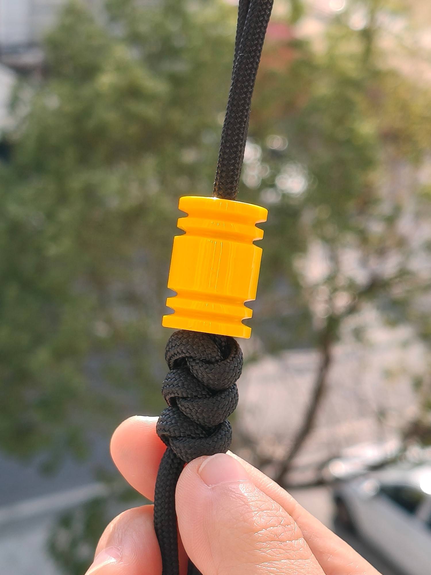 SSD工作室 几何形树脂刀坠挂件 黄色