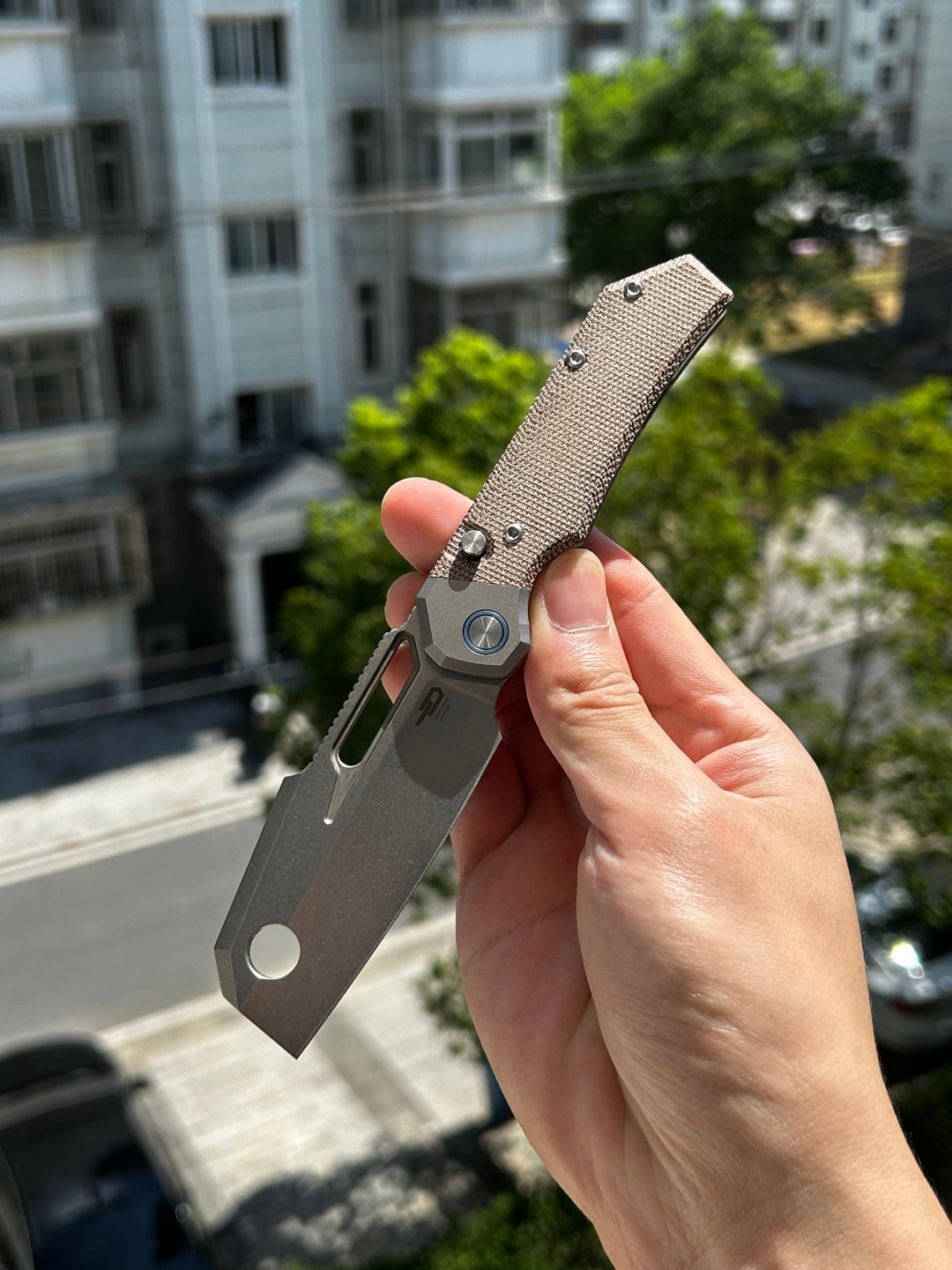 Bestech Nyrrdreki M390钢 钛合金+米卡塔手柄 BT2607A 棕色 1900